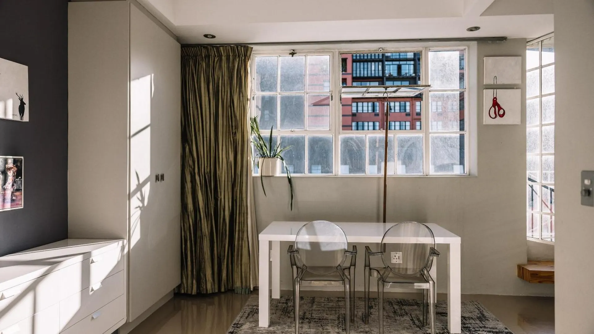 Charming 1 Bed On Bree Street With Stunning Views Apartment Cape Town