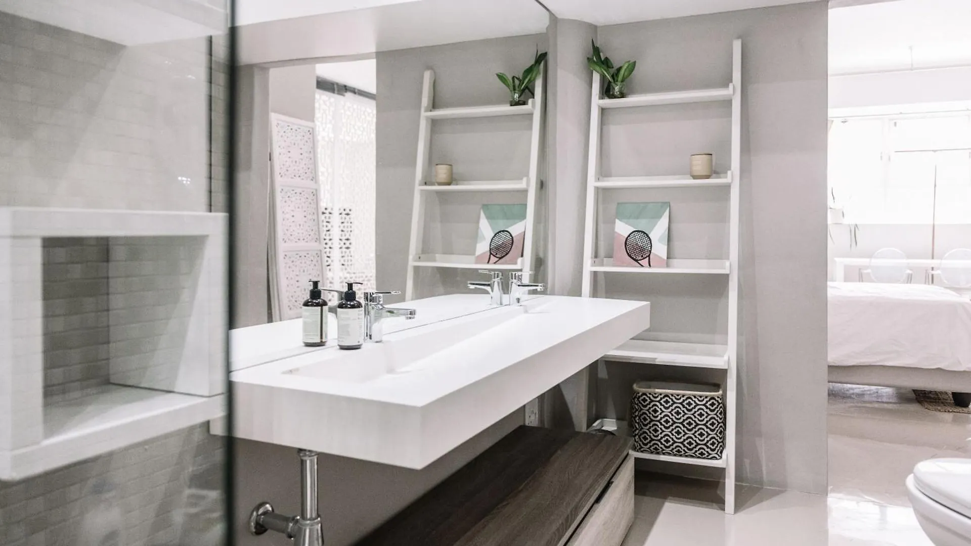 Charming 1 Bed On Bree Street With Stunning Views Apartment Cape Town