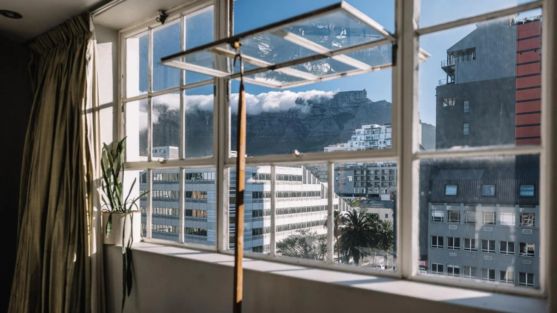 Charming 1 Bed On Bree Street With Stunning Views Apartment Cape Town
